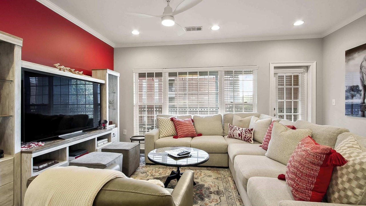 Photo of Livingroom in Tuscaloosa