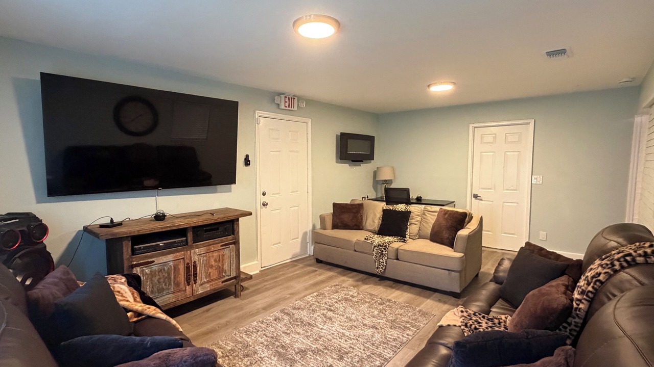 Photo of Livingroom in Albany