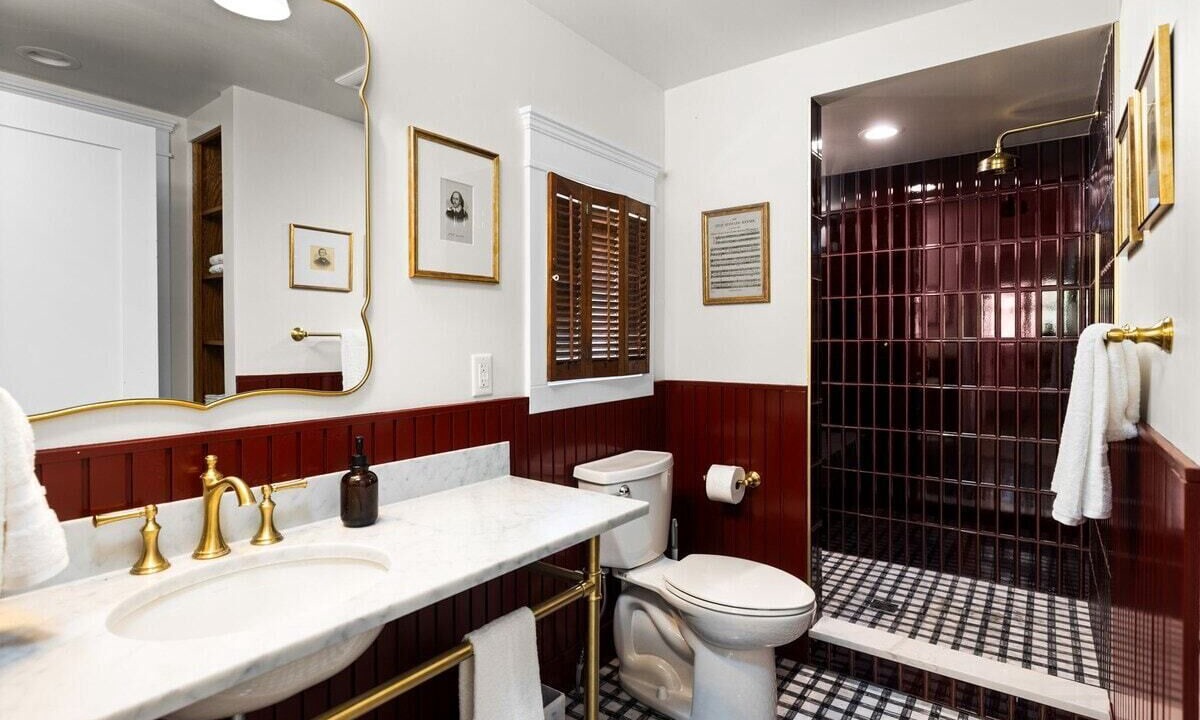 Photo of Bathroom in Arcadia