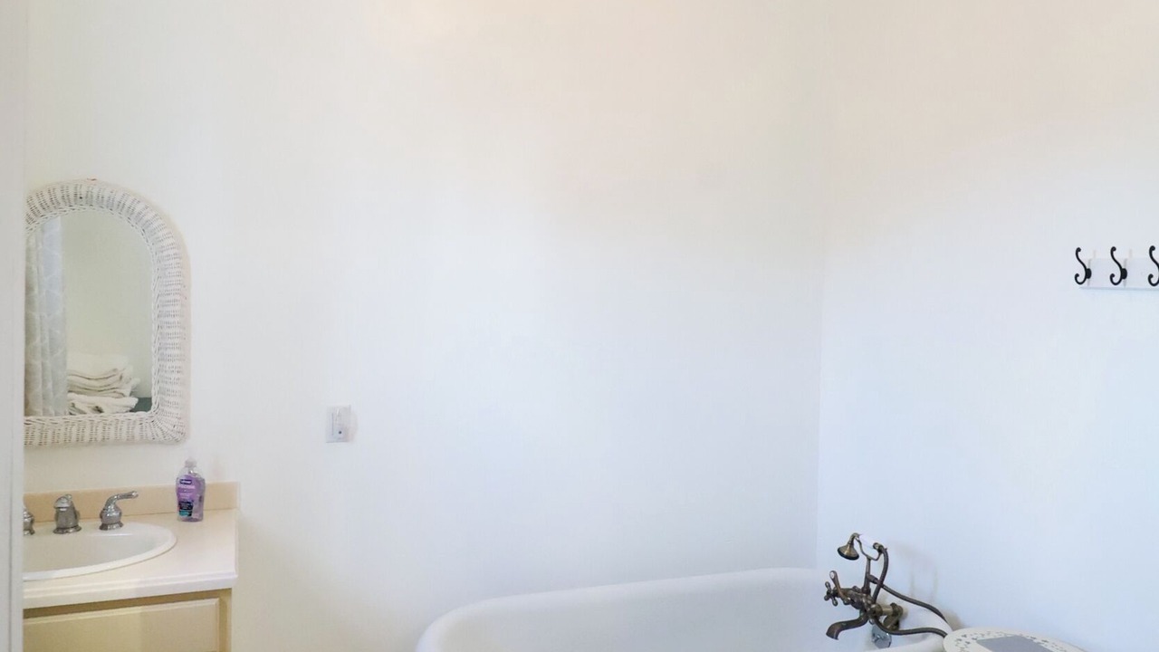 Photo of Bathroom in Florala