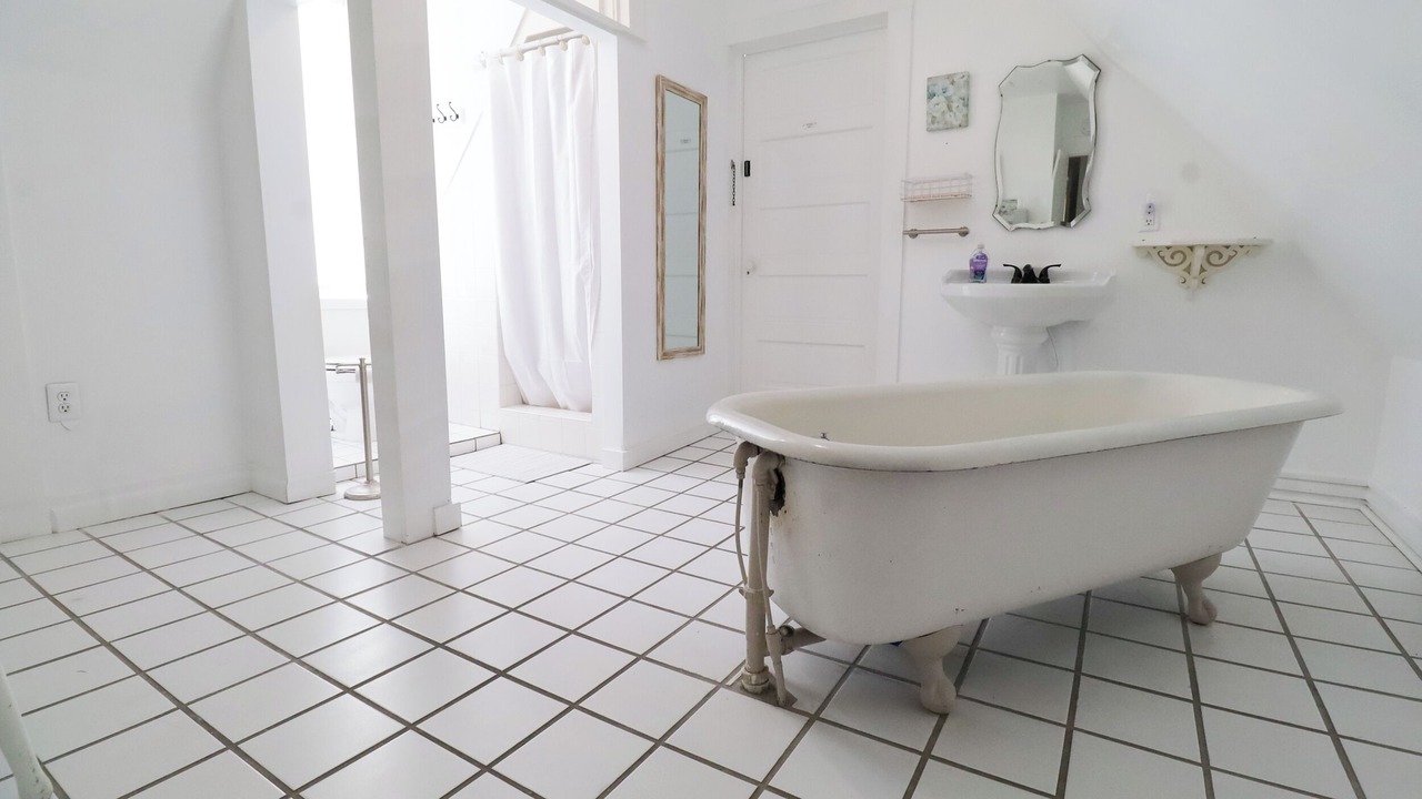 Photo of Bathroom in Florala
