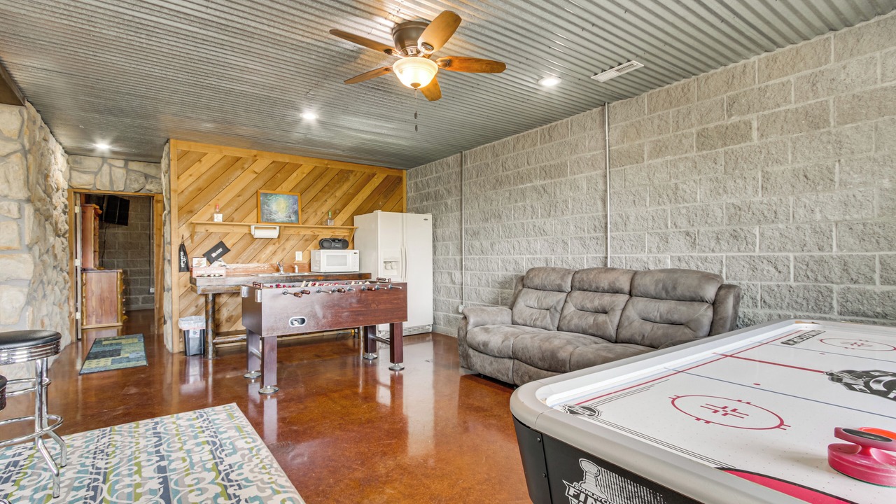 Photo of Bedroom in Tuscumbia