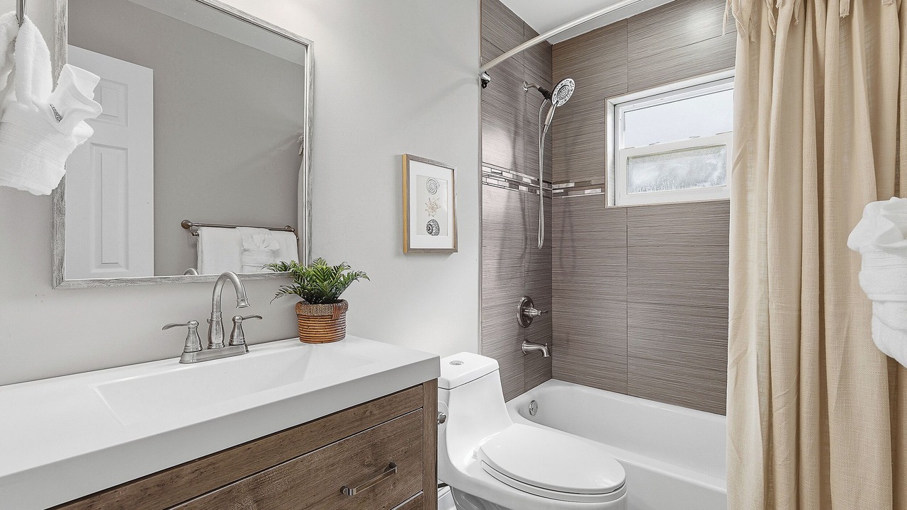 Photo of Bathroom in Port Orange