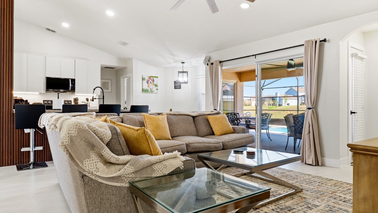 Photo of Livingroom in Tuscan Ridge