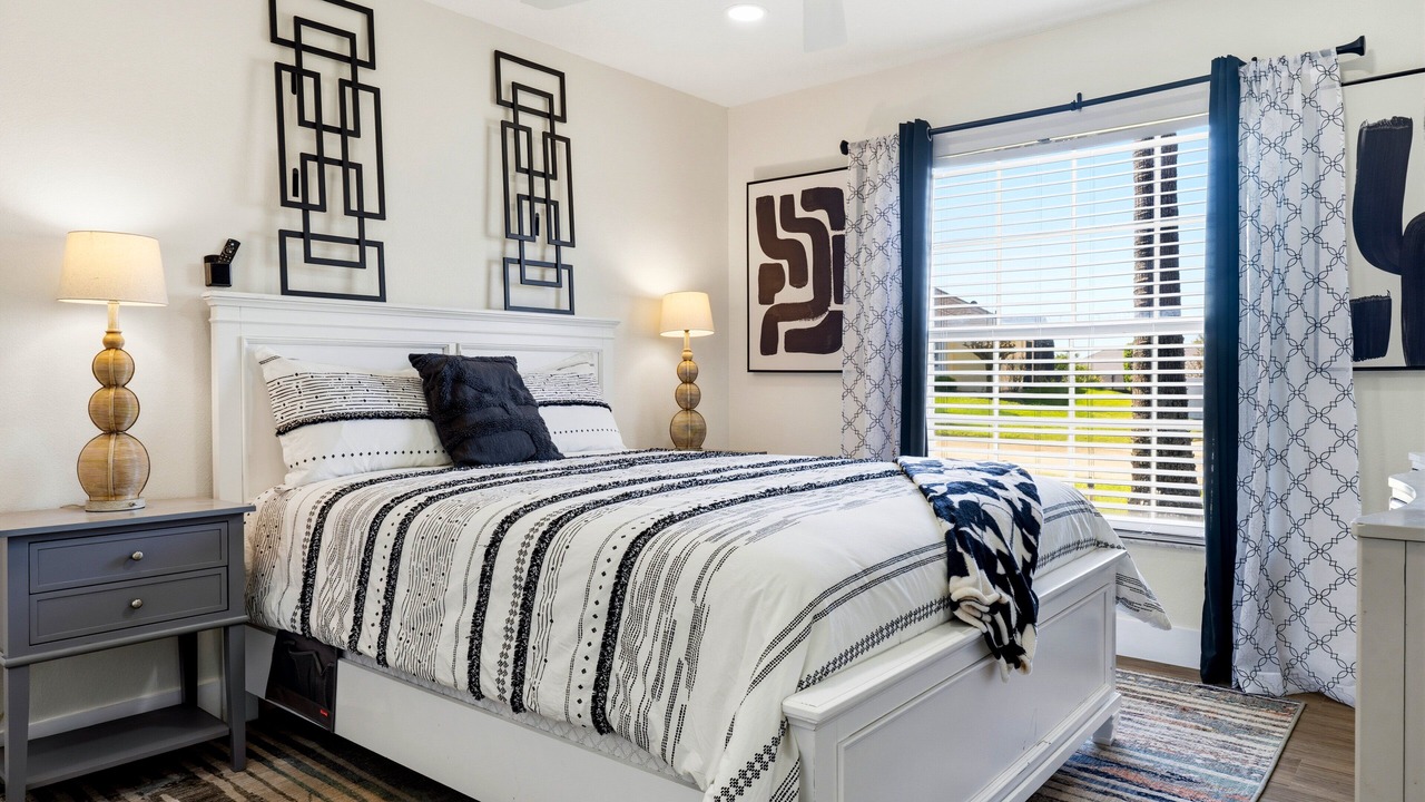 Photo of Bedroom in Tuscan Ridge