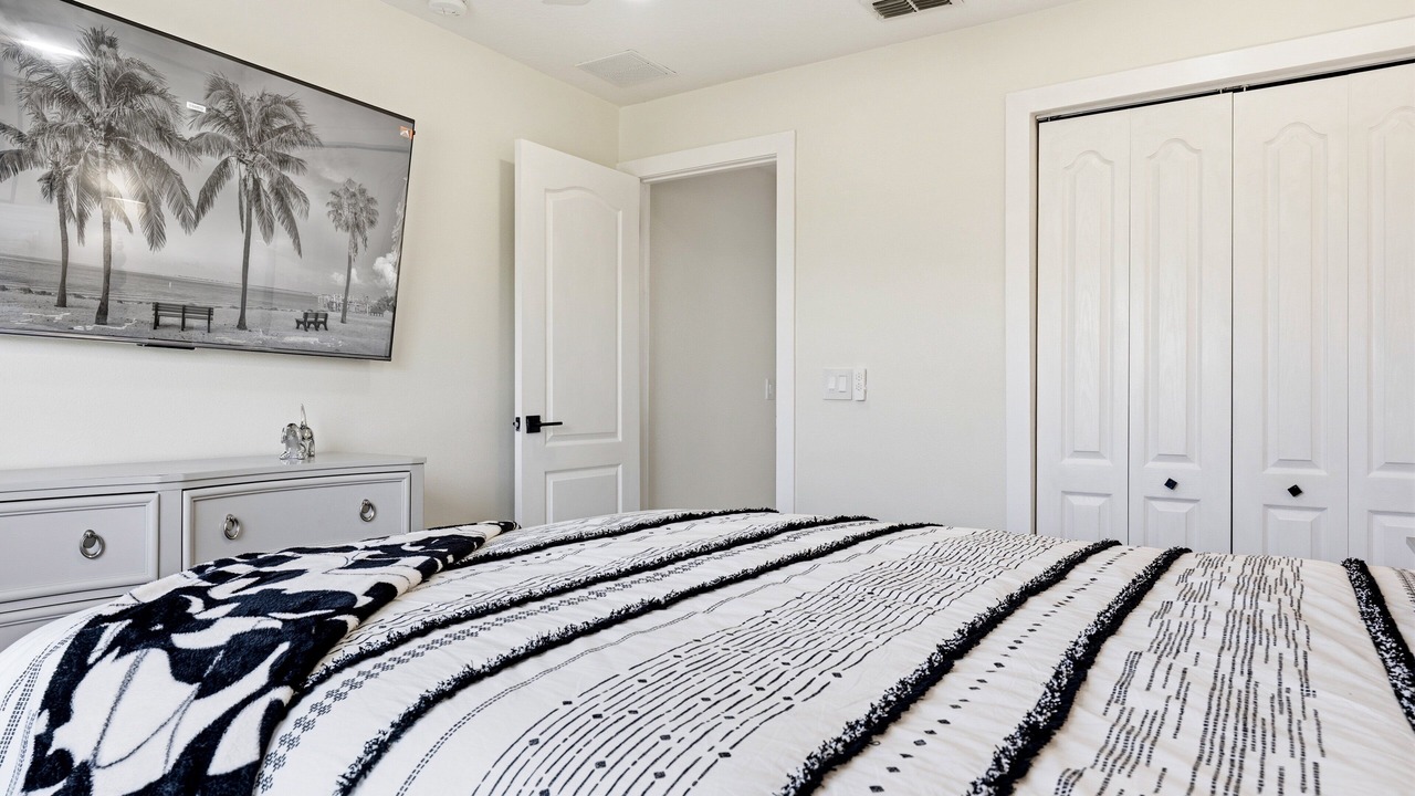 Photo of Bedroom in Tuscan Ridge