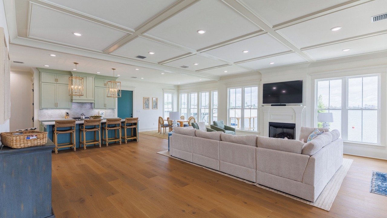 Photo of Livingroom in Lake Park