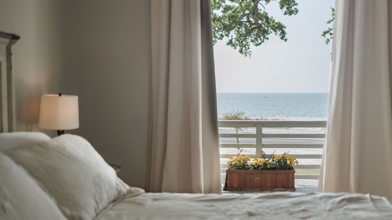 Photo of Bedroom in Gulfport