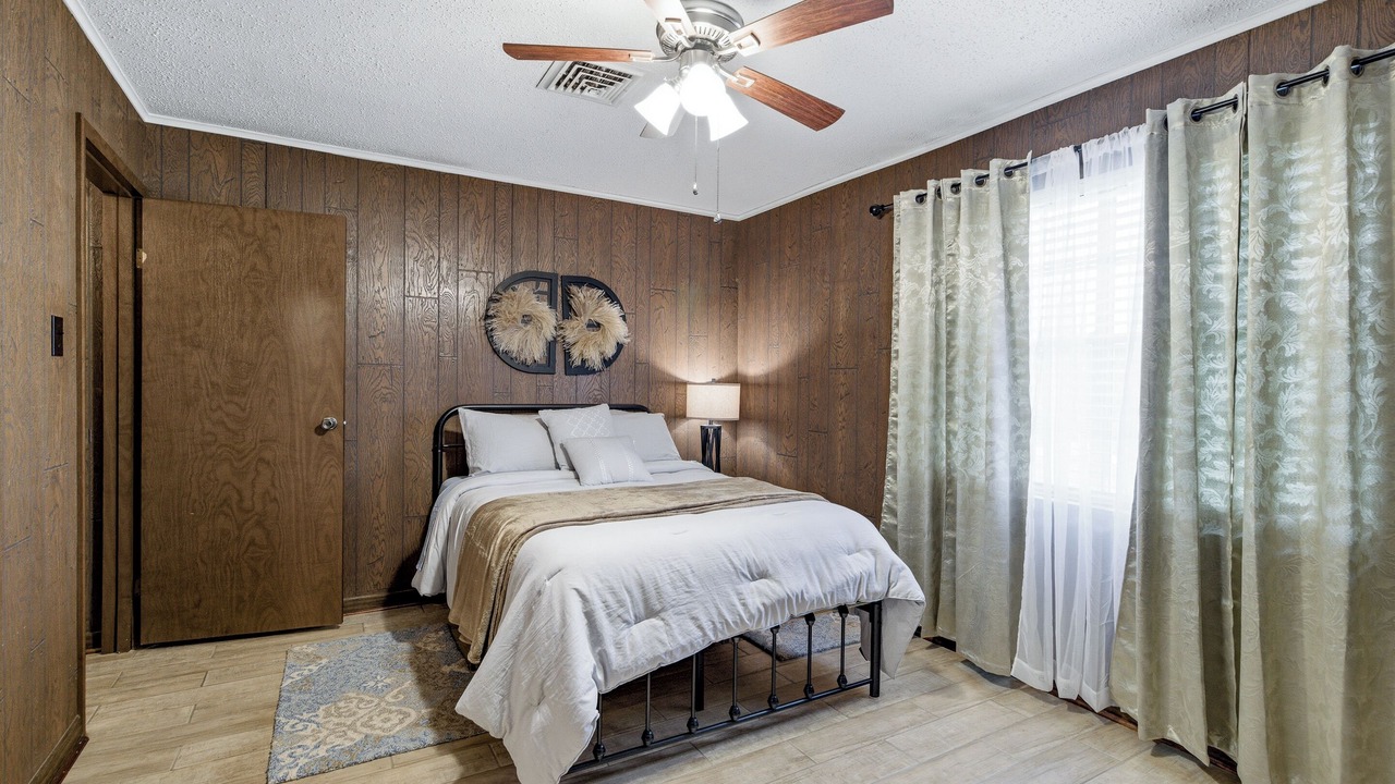 Photo of Bedroom in Monroe