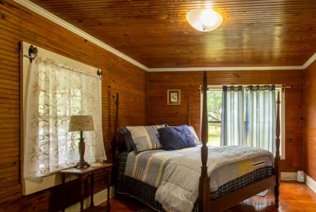 Photo of Bedroom in Grand Bay