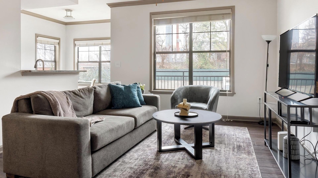 Photo of Livingroom in Piedmont Heights