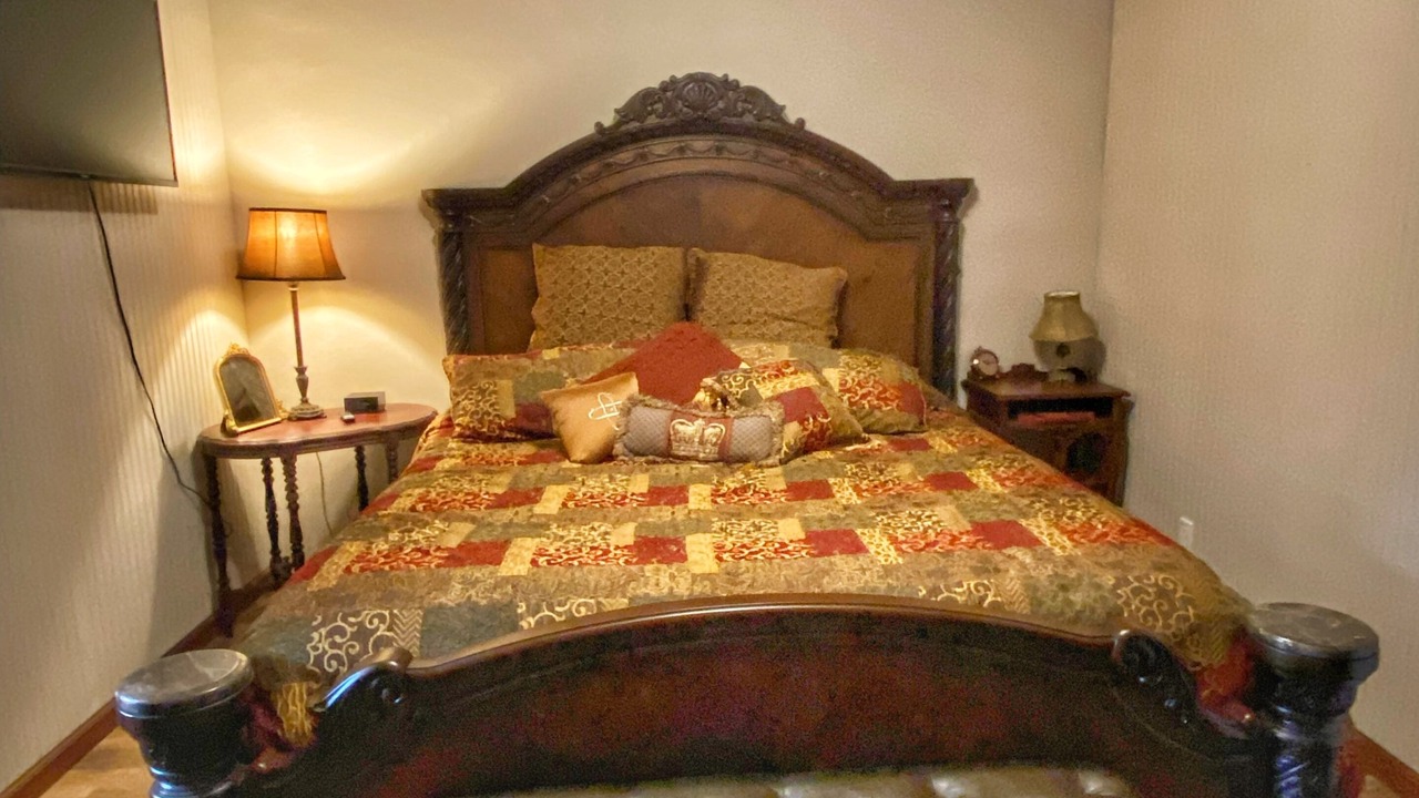Photo of Bedroom in Ashland
