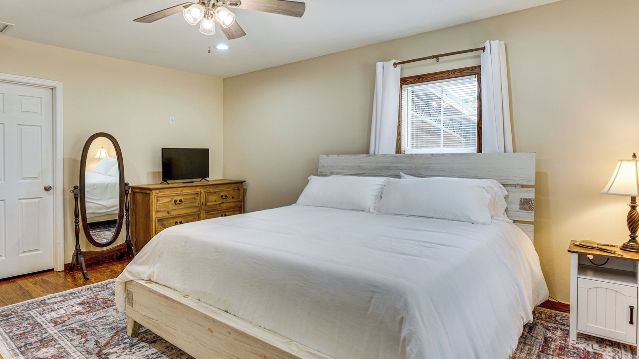 Photo of Bedroom in Lulu