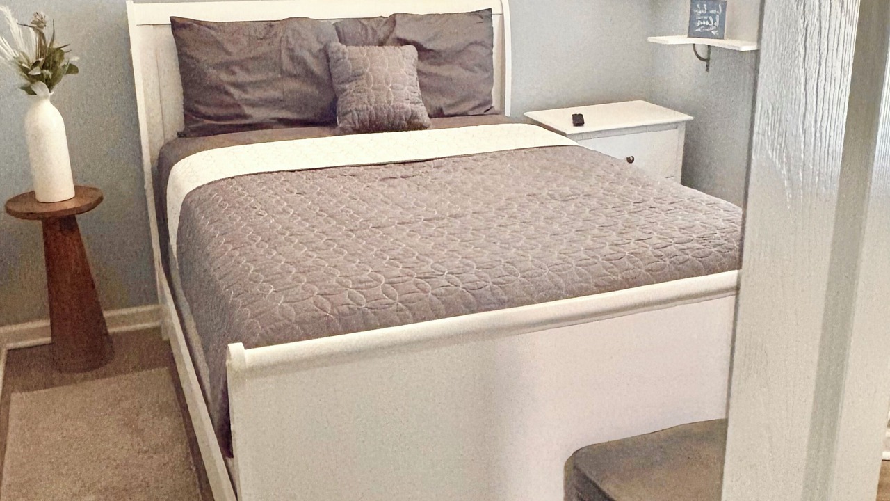 Photo of Bedroom in East Side