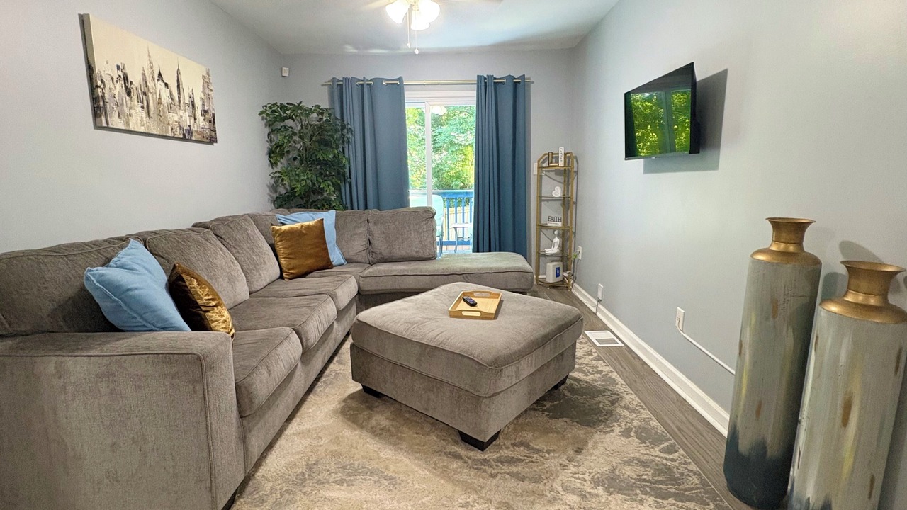 Photo of Livingroom in East Side