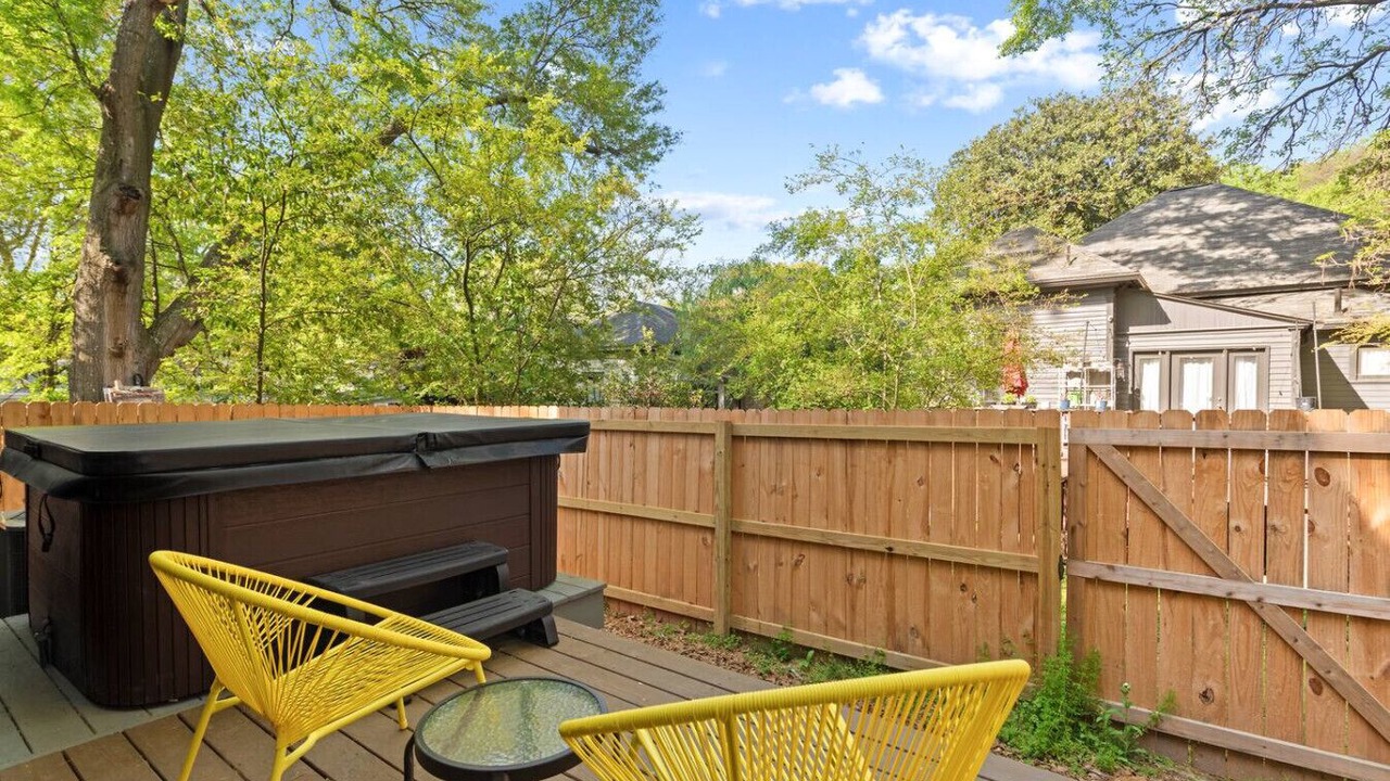 Photo of Patio Balcony in East Side