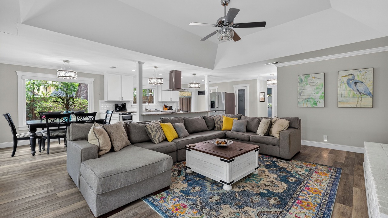Photo of Livingroom in Saint Simons Heights