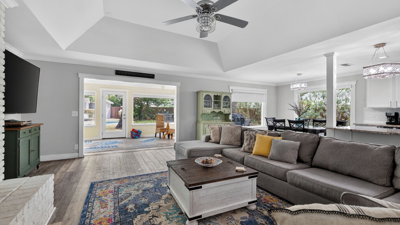 Photo of Livingroom in Saint Simons Heights
