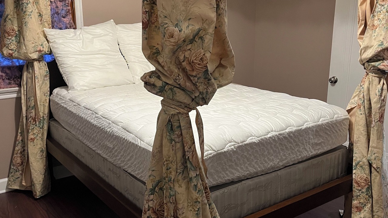 Photo of Bedroom in Fillmore