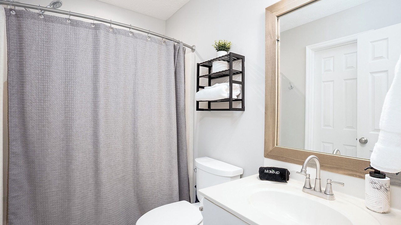 Photo of Bathroom in Auburn