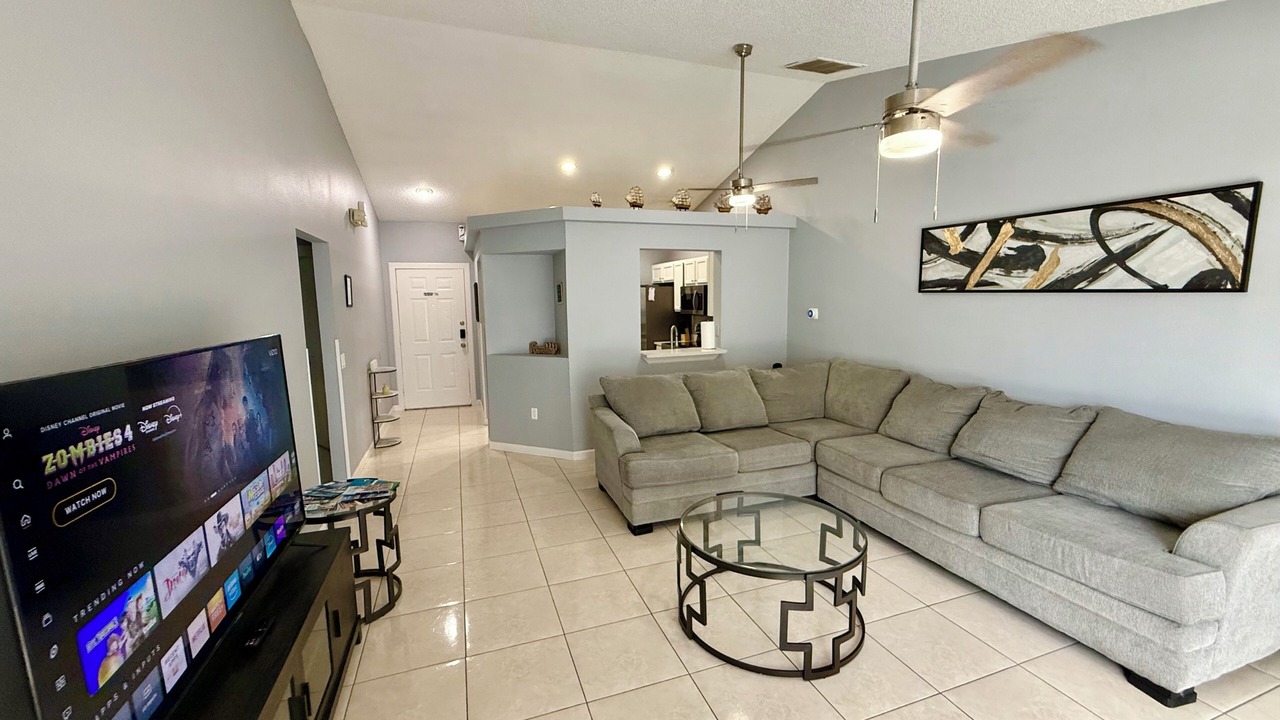 Photo of Livingroom in Florida Pines