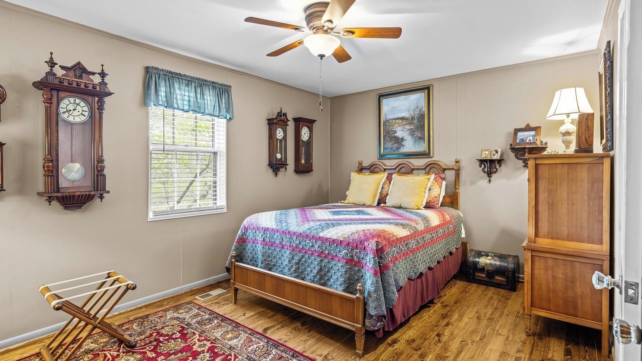 Photo of Bedroom in Clanton