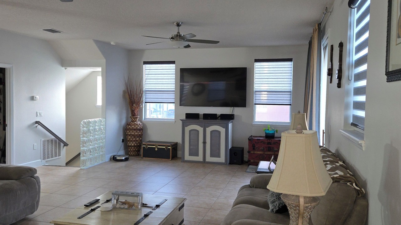 Photo of Livingroom in Avalon by the Sea