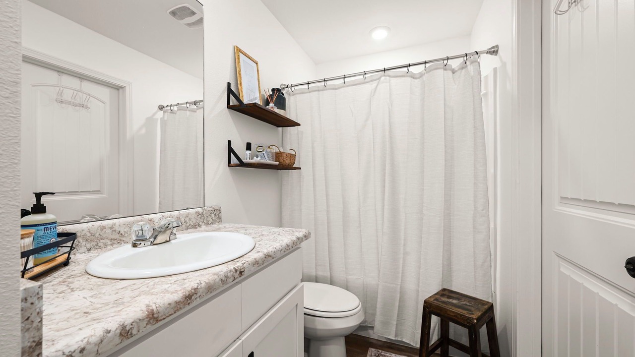 Photo of Bathroom in Gonzales