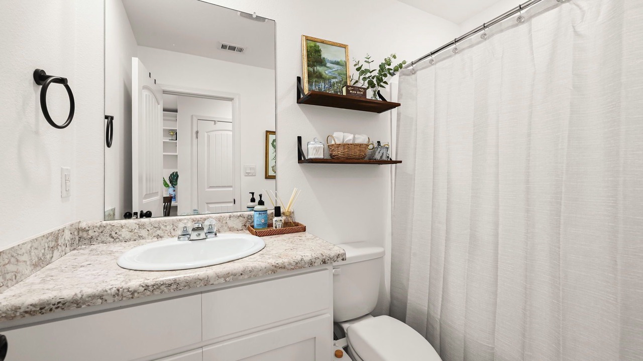 Photo of Bathroom in Gonzales