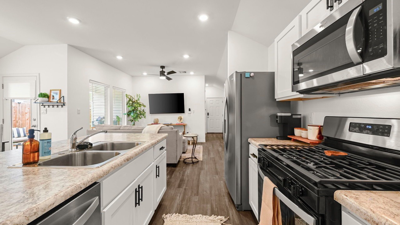 Photo of Kitchen in Gonzales