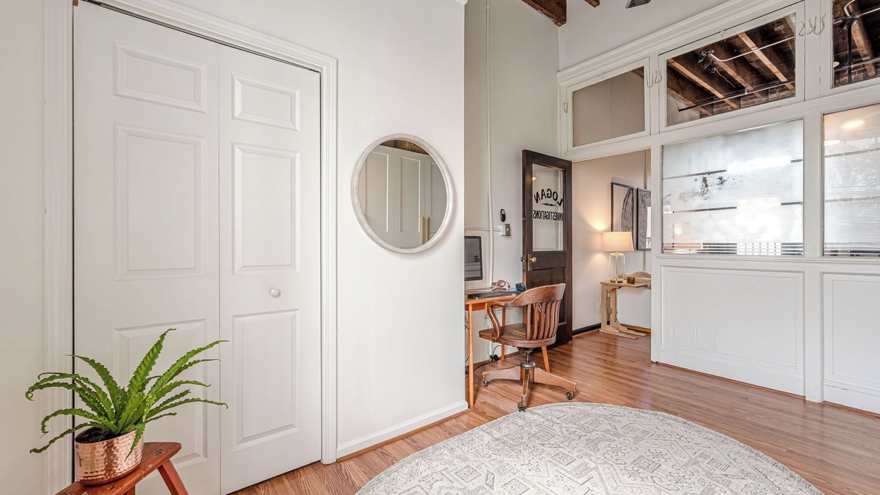 Photo of Bedroom in Oakland