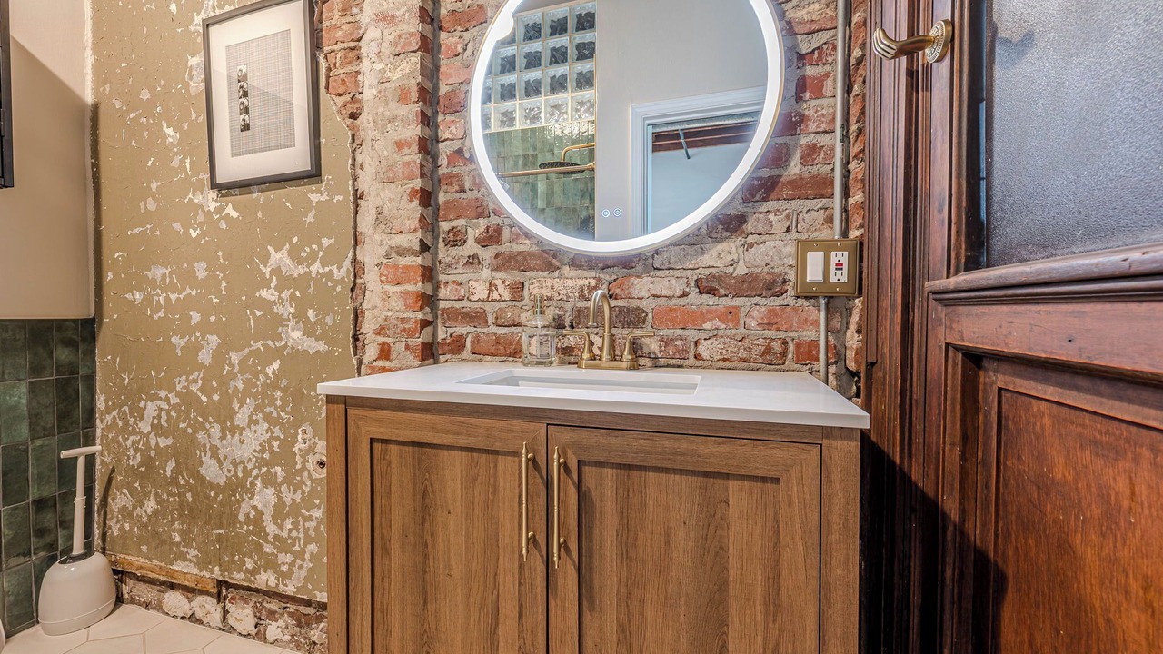Photo of Bathroom in Oakland