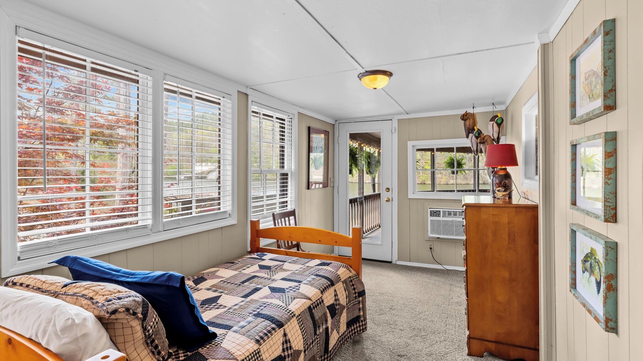 Photo of Bedroom in Clanton
