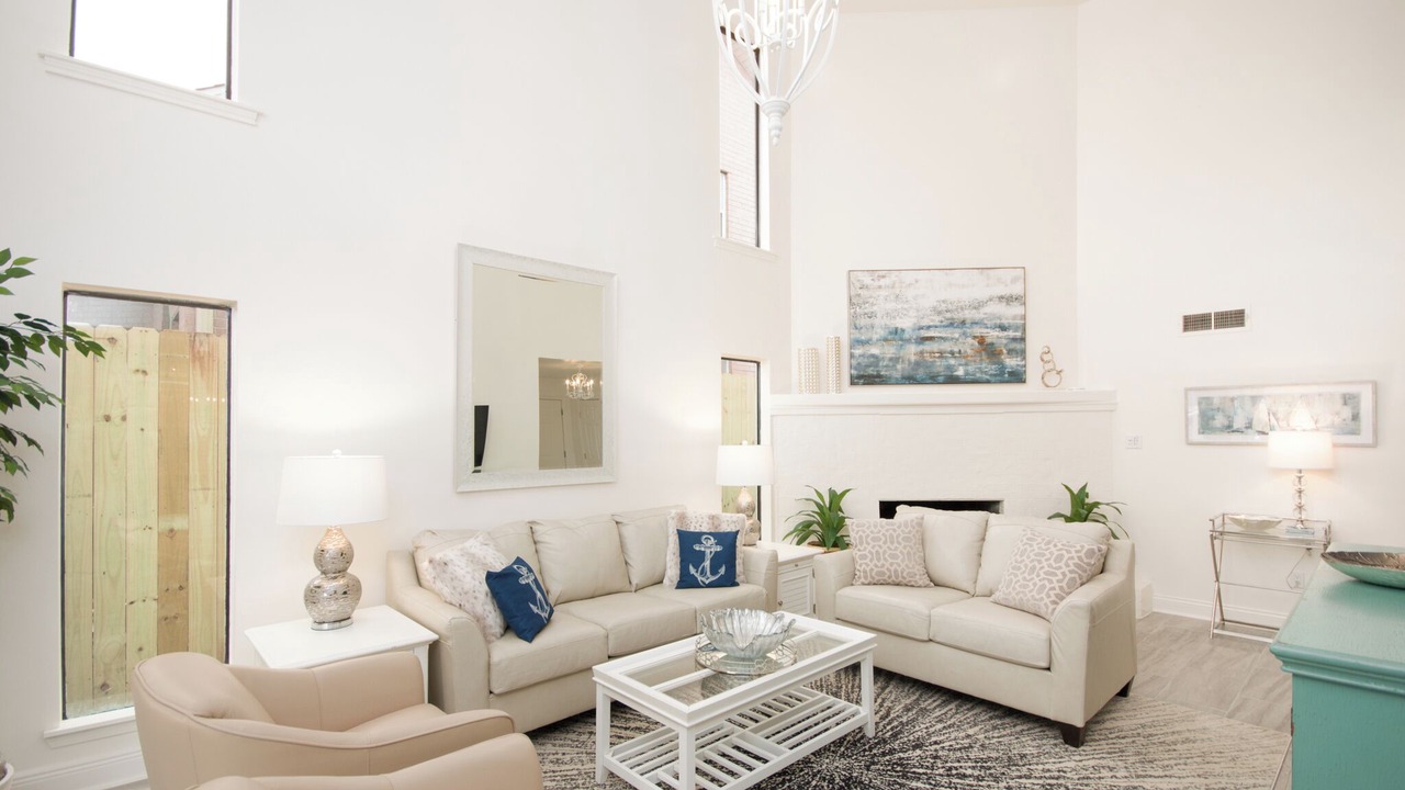 Photo of Livingroom in Slidell