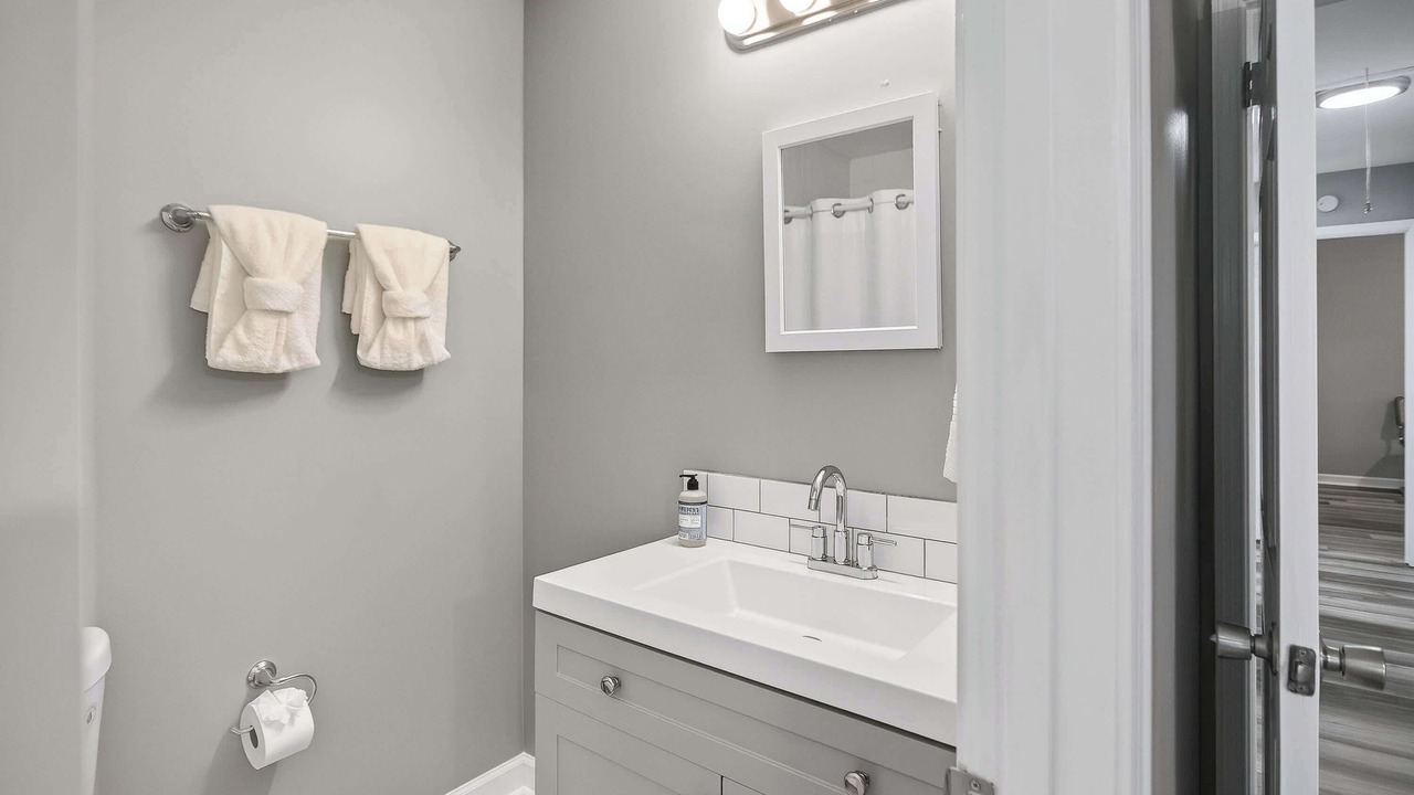 Photo of Bathroom in Gunter Afs