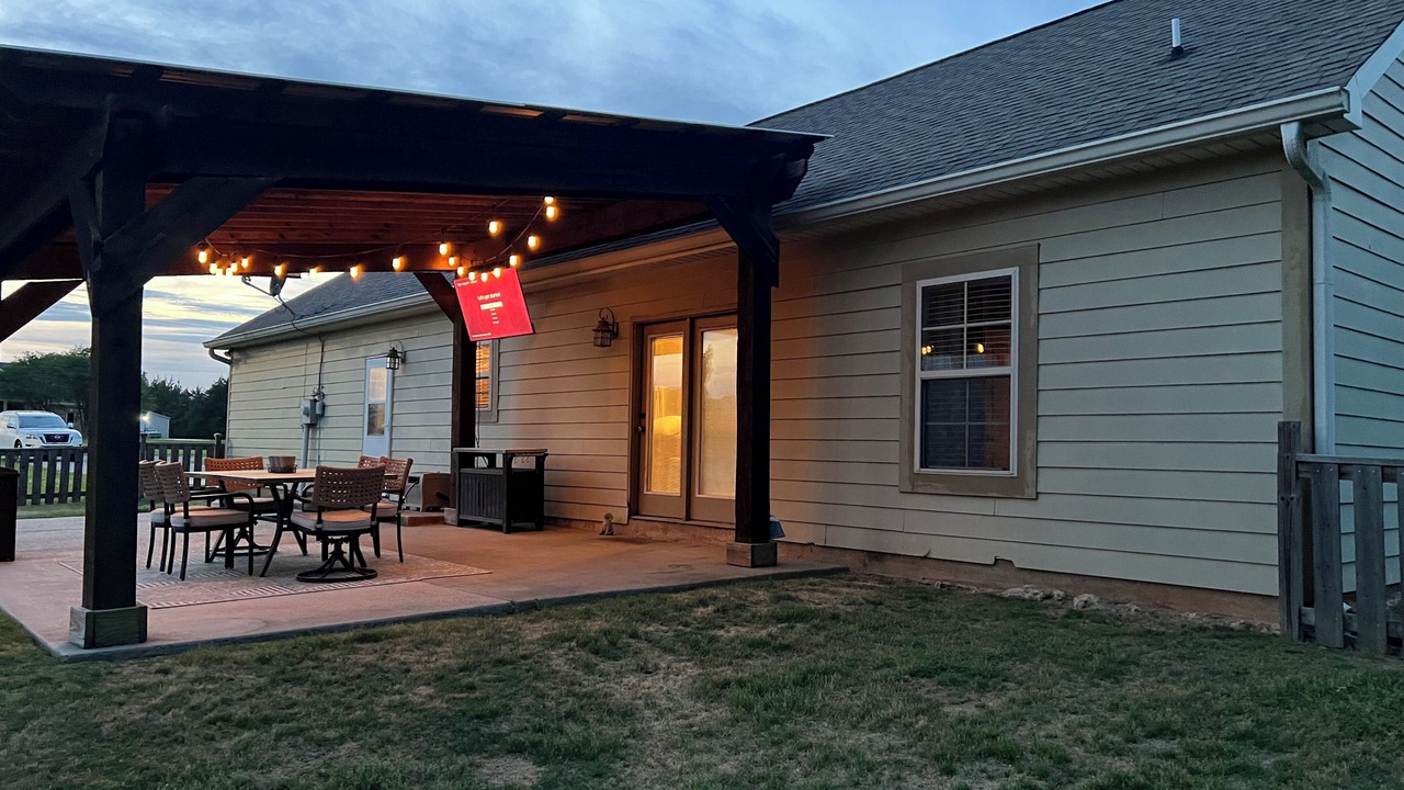 Photo of Outdoor in Starkville