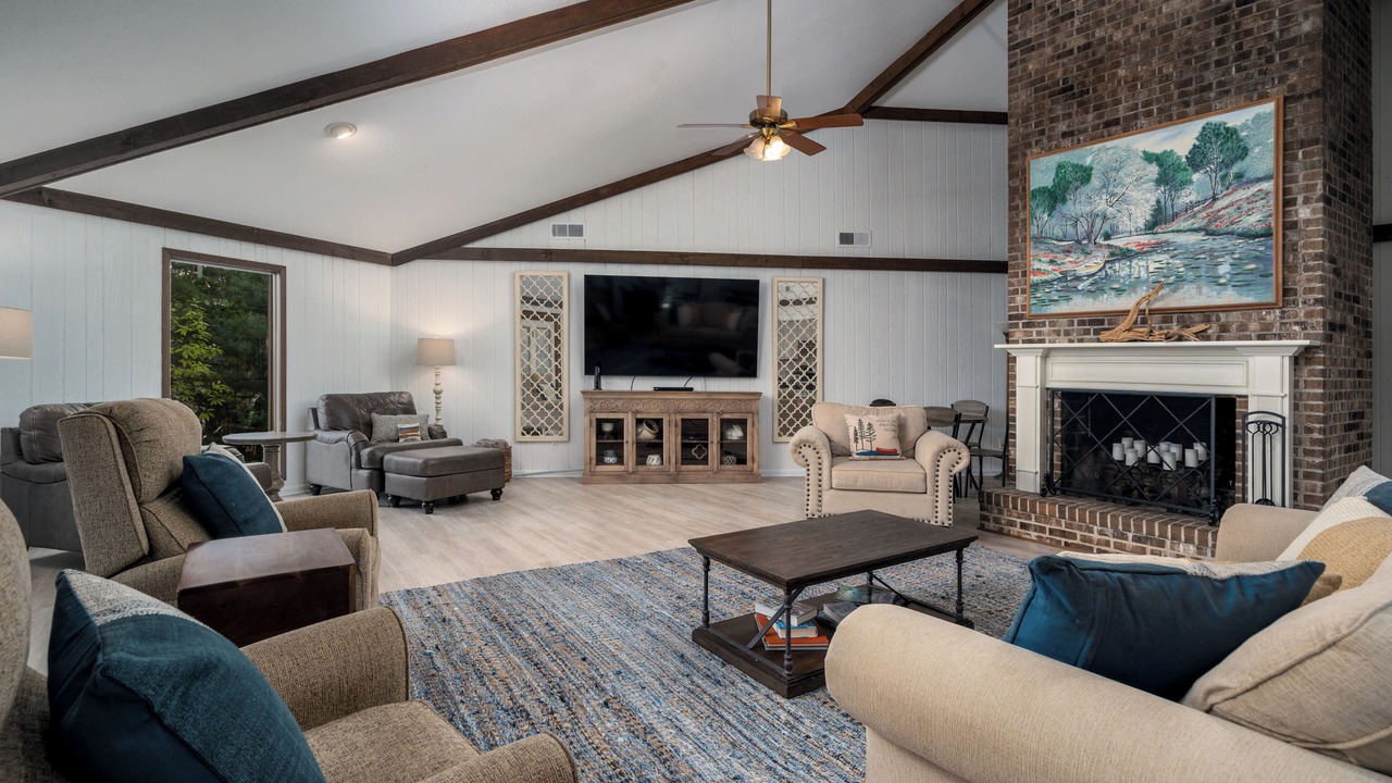 Photo of Livingroom in Northport