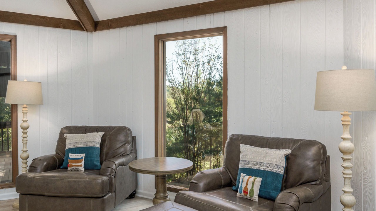 Photo of Livingroom in Northport