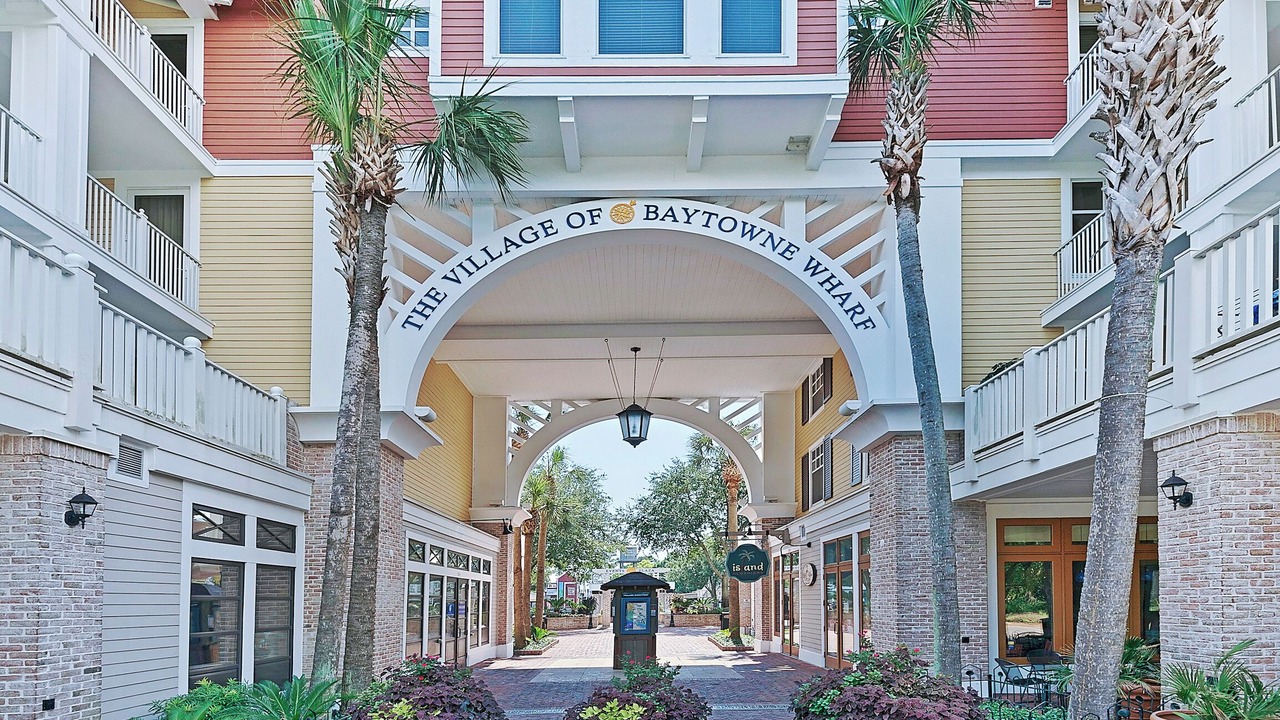 Photo of Others in Baytowne Wharf