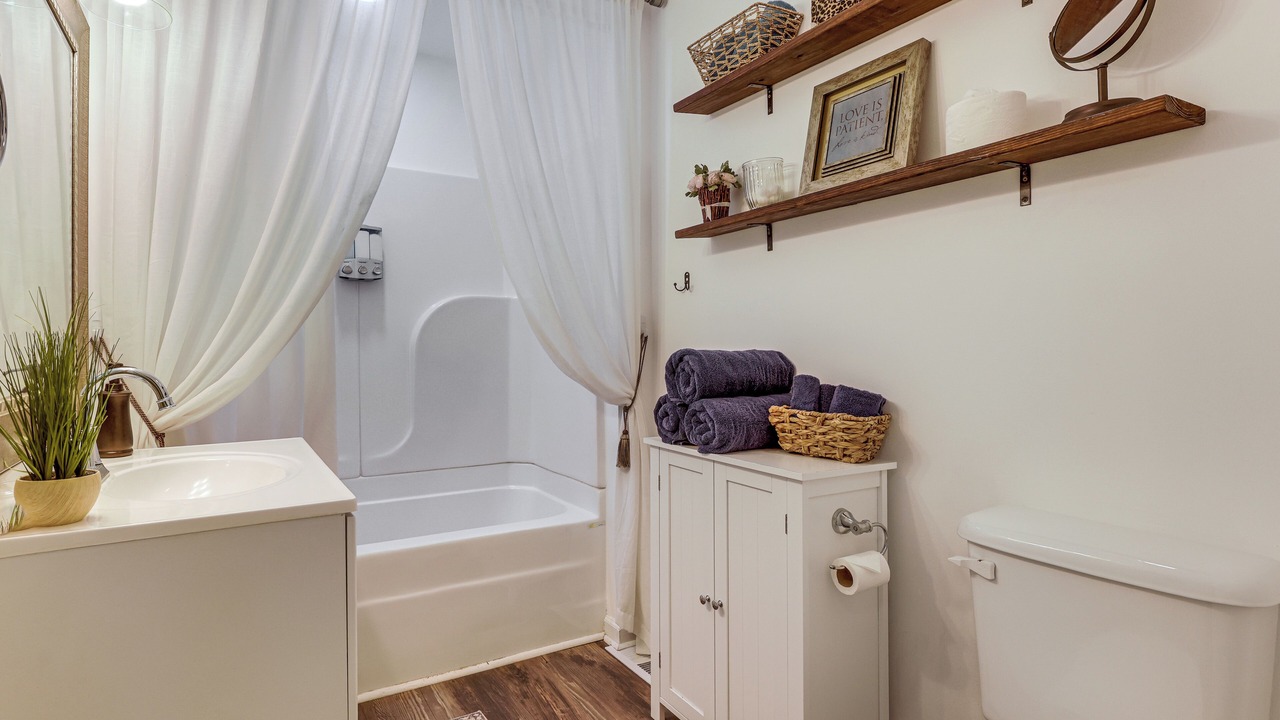 Photo of Bathroom in West Blocton
