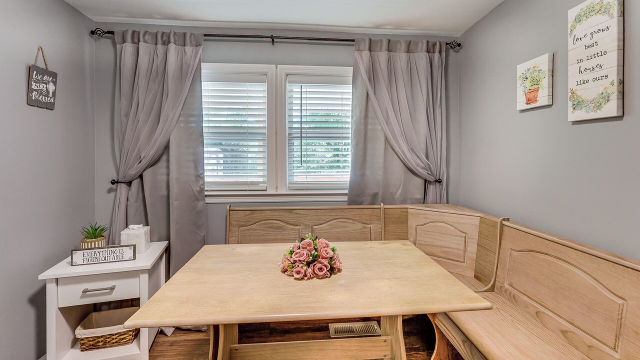 Photo of Livingroom in West Blocton
