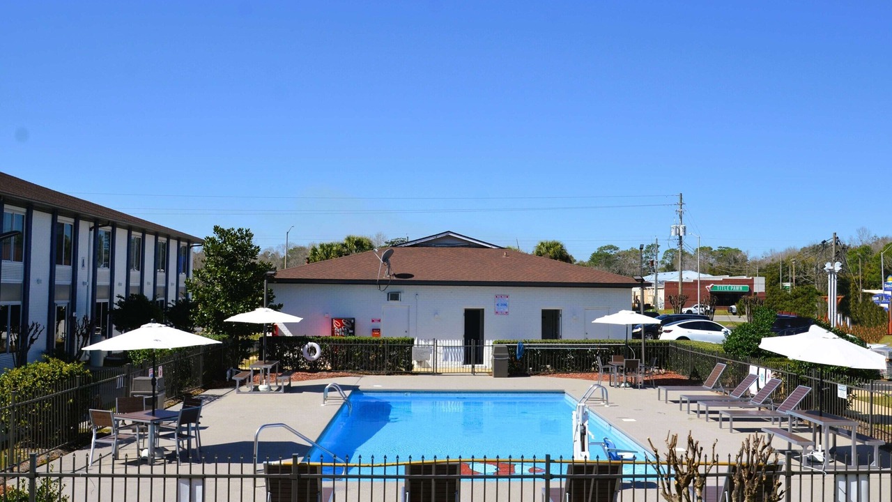 Photo of Outdoor in Foley