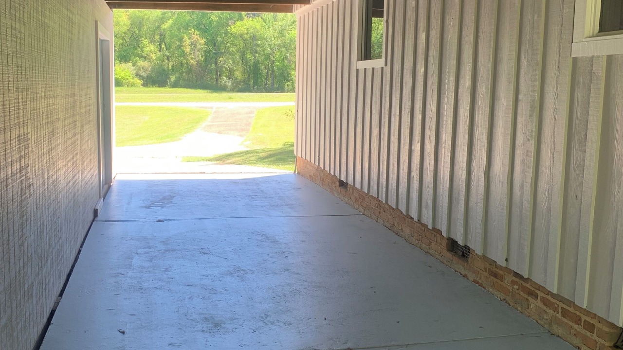 Photo of Outdoor in Daleville