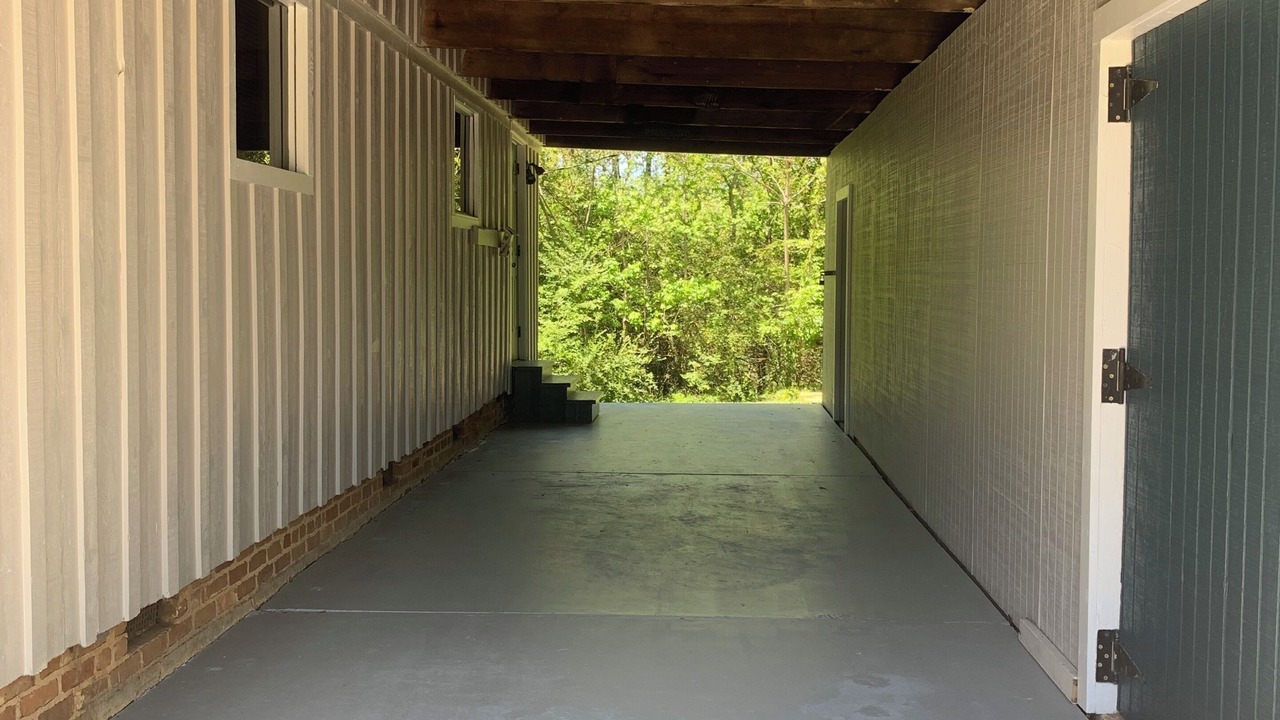 Photo of Outdoor in Daleville