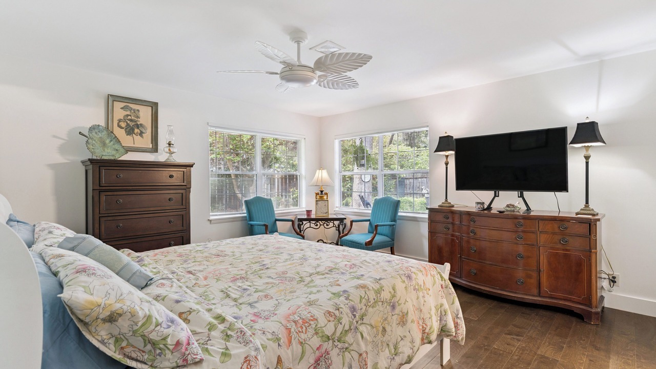 Photo of Bedroom in Saint Simons Heights
