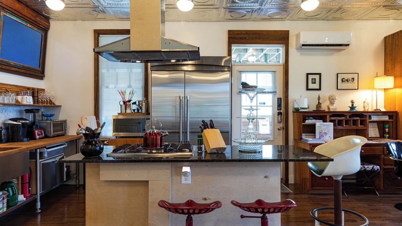 Photo of Kitchen in Mid-City