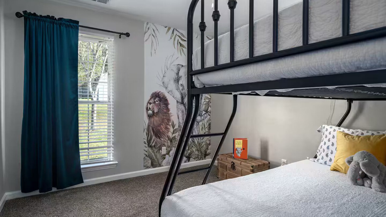 Photo of Bedroom in Alabaster