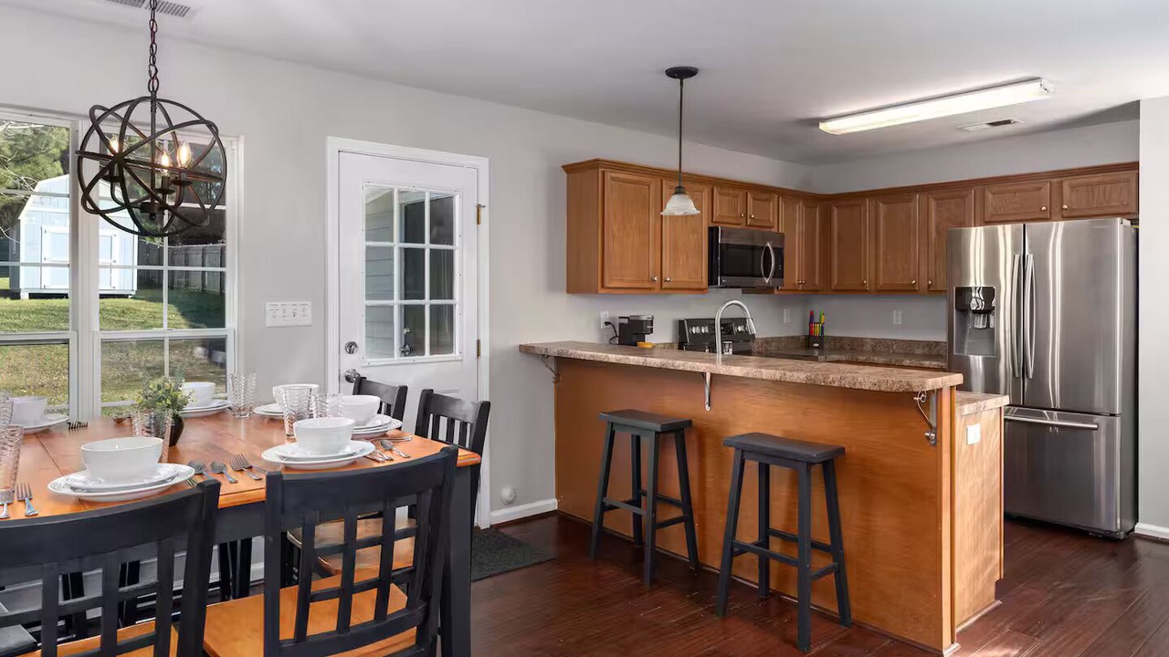 Photo of Bedroom in Alabaster
