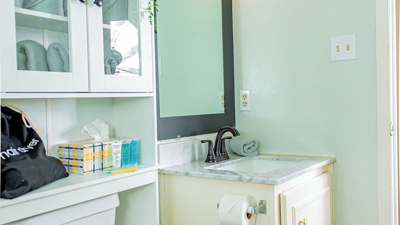 Photo of Bathroom in Gunter Afs