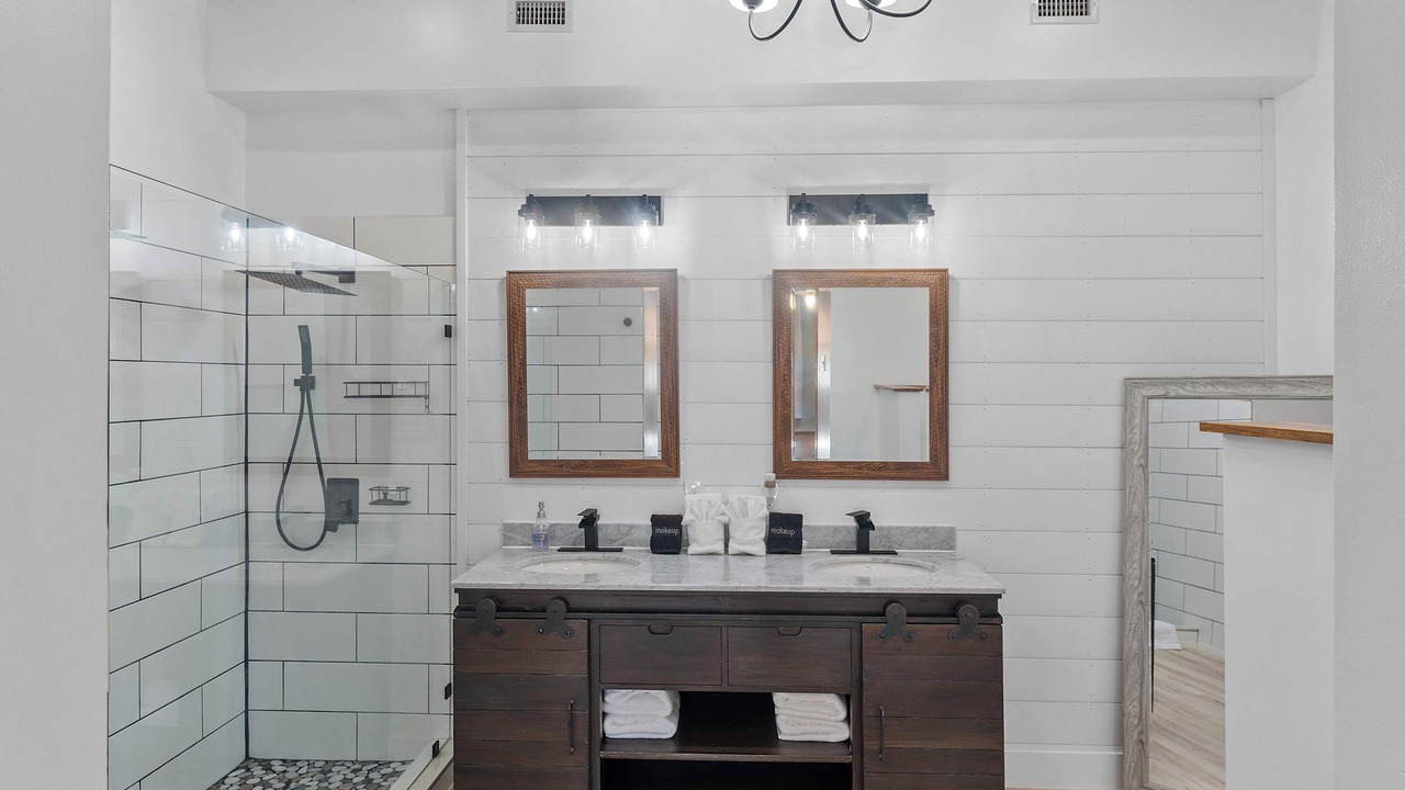 Photo of Bathroom in Foley